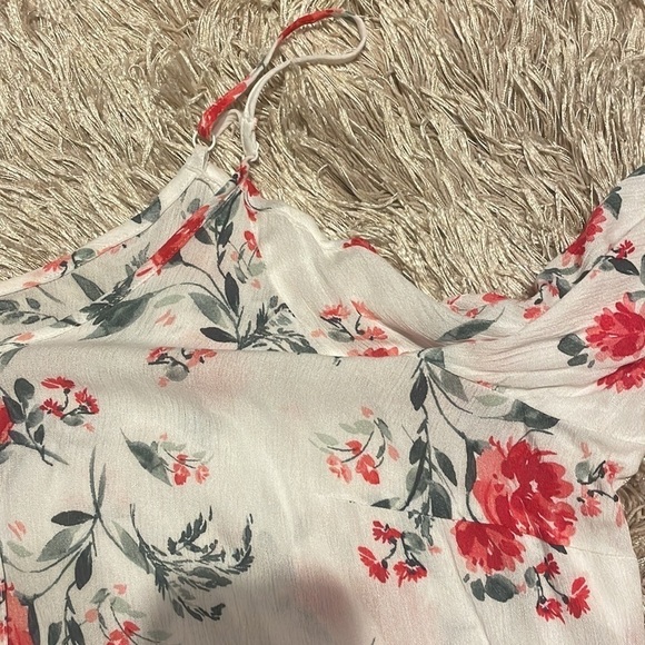 Rayon Crepe Bell Sleeve Cold Shoulder Top - Picture 9 of 13